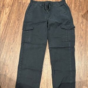 American Eagle Outfitters Black Cargo Pants size 8